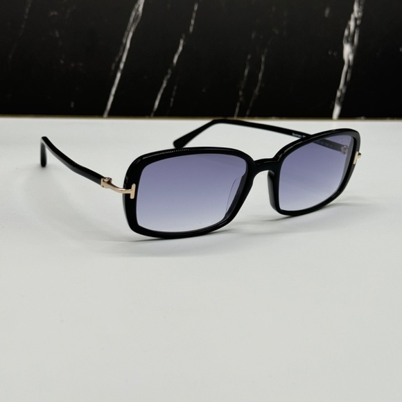 NEW TOM FORD TF923 01B UNISEX SUNGLASSES TOM FORD BONHAM FT0923/S SQUARE EYEWEAR main image 4